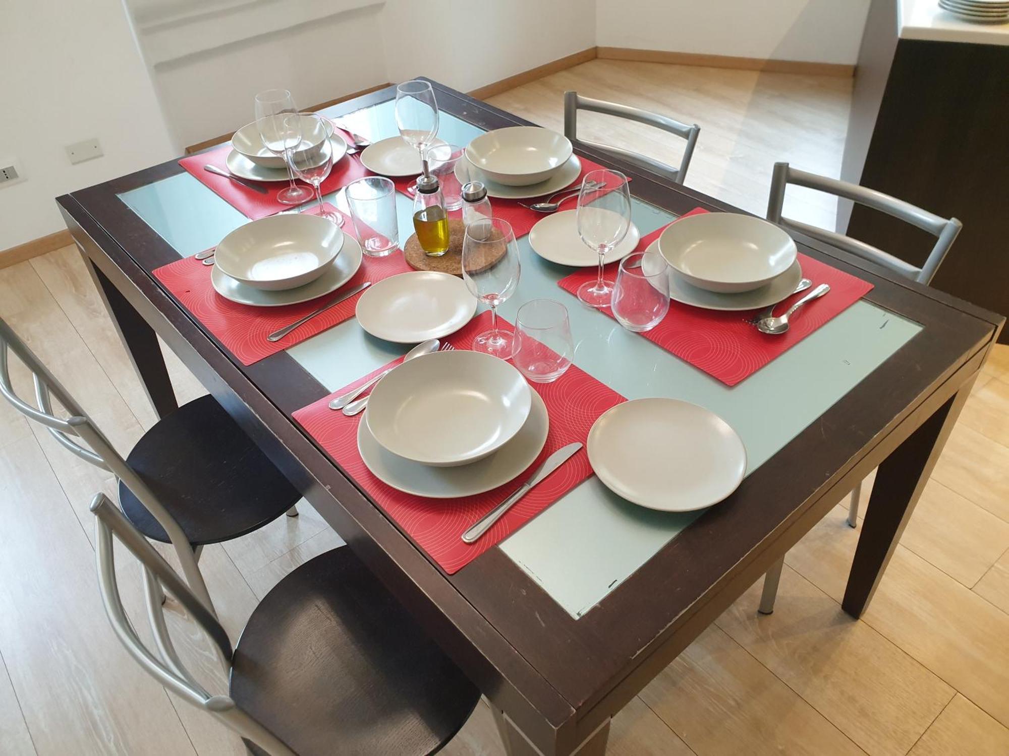 Your Lovely Home, Porta Venezia-1 Queen Bed, 3 Single Beds, 1 Sofa Bed- Milan Luaran gambar